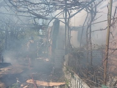 Фото 6 — Ночью армия РФ обстреляла Запорожье: один дом полностью разрушен