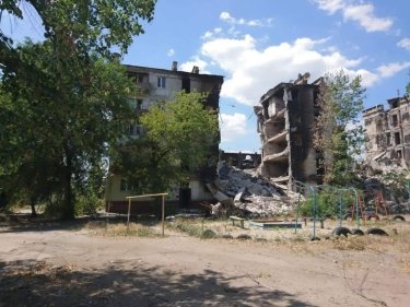 Фото 5 — Россияне пытались перерезать автодорогу Бахмут - Лисичанск, - глава Луганской ОВА