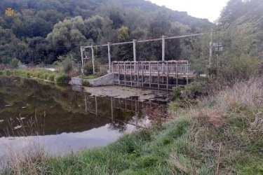 Фото 2 — В Хмельницкой области в водоеме затонул автомобиль, погиб пассажир (ФОТО, ВИДЕО)