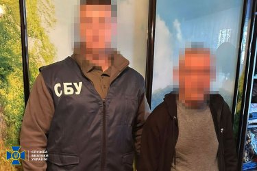 Фото 3 — В Харькове поймали собиравших компромат на военкомов и ВВК и фиксировавших "прилеты": подозревают в работе на РФ