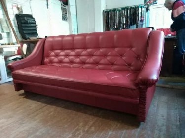 Фото 4 — Як ветеран АТО створив власну майстерню з реставрації меблів