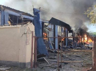 Фото 2 — В Кривом Роге ракета попала в админздание полиции: 1 погибший и 73 пострадавших