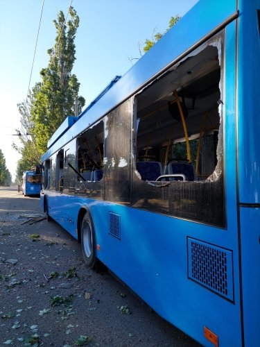 Фото 9 — В Николаеве под российский обстрел снова попало троллейбусное депо (ФОТО, ВИДЕО)