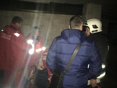 Фото 2 — В Белой Церкви произошел пожар в гостинице: эвакуировали 44 человека (ФОТО)