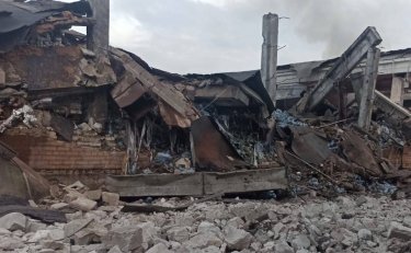 Фото 2 — В Кривом Роге российская ракета попала в многоэтажку: есть погибшие и раненые