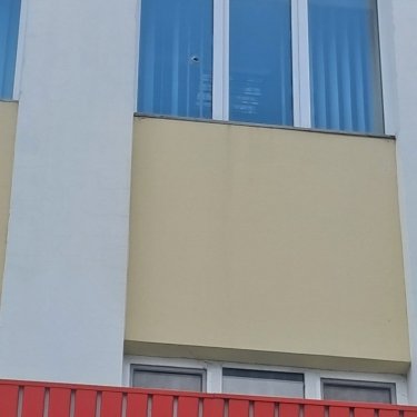 Фото 4 — В результате атаки России в Черниговской области повреждено здание налоговой (ФОТО)