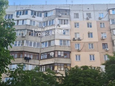 Фото 4 — В Одессе три человека погибли из-за попадания обломков дрона в многоэтажку (ФОТО, ВИДЕО)