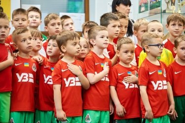Фото 7 — В Киеве возобновила работу детская железная дорога