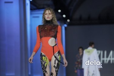 Фото 27 — Свежая мода: дерзкие идеи молодых на показах UFW для тех, кто любит эксперименты (ФОТО)