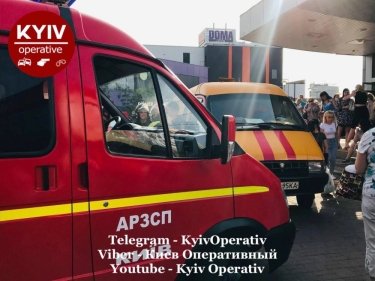 Фото 3 — В Киеве человек погиб под поездом на наземном участке метро (ФОТО)