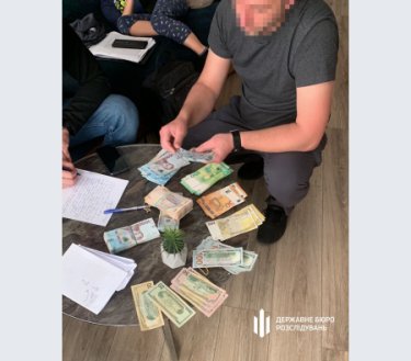 Фото 2 — Суд арестовал имение и авто полковника ГСЧС, торговавшего государственным горючим