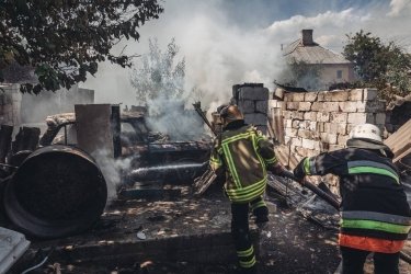 Фото 18 — Оккупанты обстреляли центр Бахмута: семь человек погибли, шестеро ранены (ФОТО)