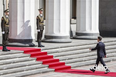 Фото 5 — Как Владимир Зеленский приносил присягу народу Украины (ФОТО)