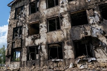 Фото 2 — РФ вдарила по Сумському держуніверситету: пошкоджено шість корпусів, вибито вікна (ФОТО)