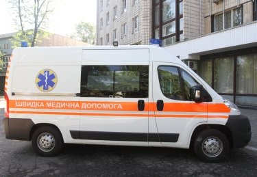 Фото 2 — Кардиомобиль с оборудованием на 5 млн грн подарен институту им. Амосова