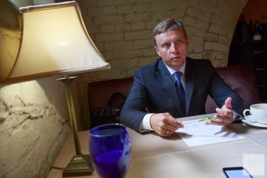 Фото 2 — Количество украинских компаний, нанимающих экспатов, сократилось в 3 раза