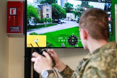 Фото 2 — В Киеве удвоят подготовку операторов дронов: в обучение уже инвестировали 30 млн грн