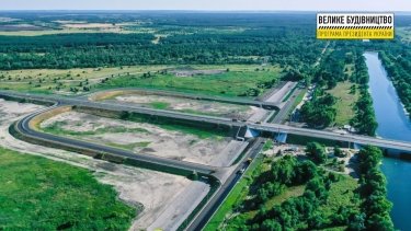 Фото 3 — На новой "решетиловской" трассе построили мост через канал Днепр — Донбасс (ФОТО)
