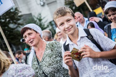 Фото 46 — "Мы сюда приехали мира просить" — как в Киеве прошел Крестный ход УПЦ МП (фото)