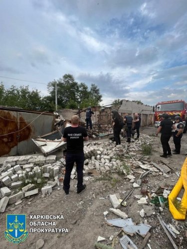 Фото 2 — Оккупанты в очередной раз обстреляли Харьков: повреждено Салтовское трамвайное депо (ФОТО)