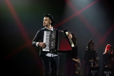 Фото 7 — Евгений Хмара начал в тур по Украине необычным шоу в Киеве
