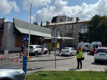Фото 6 — Стрілянина у McDonald's в Черкасах: є поранений, персонал та відвідувачів евакуювали (ФОТО)