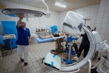 Фото 8 — 5-та хвиля допомоги лікарням: Garnier забезпечує енергетичну стійкість українських медзакладів