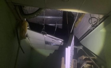 Фото 3 — Внаслідок атаки Росії у Полтаві пошкоджена будівля податкової (ФОТО)