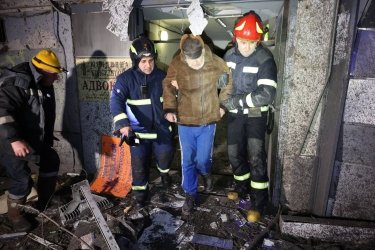 Фото 2 — Последствия ночного ракетного удара по Харькову и погибшие в Херсонской области: какая ситуация в регионах
