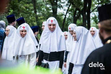 Фото 13 — "Мы сюда приехали мира просить" — как в Киеве прошел Крестный ход УПЦ МП (фото)