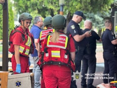Фото 10 — Стрілянина у McDonald's в Черкасах: є поранений, персонал та відвідувачів евакуювали (ФОТО)