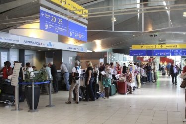 Фото 9 — Закрытое небо: что происходило в европейских аэропортах во время забастовки французских авиадиспетчеров (фото)