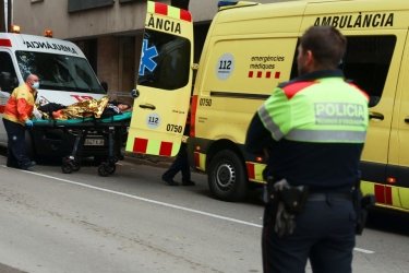 Фото 4 — В Испании столкнулись два поезда: более 150 пострадавших (ФОТО)