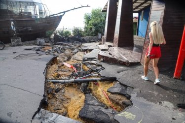 Фото 41 — Одессу накрыл мощнейший ливень, затопив основные магистрали (ФОТО, ВИДЕО)