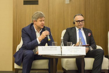 Фото 7 — Чего ждет бизнес от президентства Зеленского: угрозы и позитивные сигналы