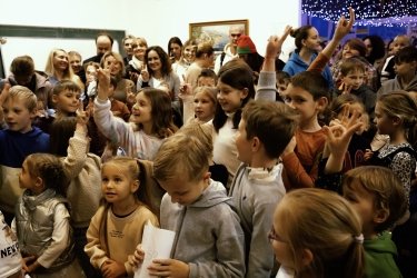 Фото 3 — В Загребе устроили рождественские праздники для украинских детей при поддержке президента Favbet Foundation Андрея Матюхи
