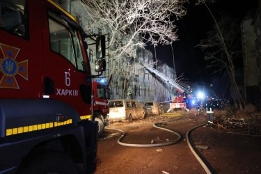 Фото 4 — Оккупанты ударили по жилой инфраструктуре в центре Харькова
