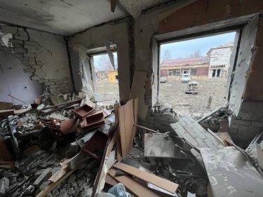 Фото 4 — Оккупанты ударили ракетой С-300 по отделу полиции в Донецкой области (ФОТО)
