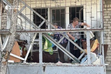 Фото 14 — Российские войска обстреляли жилой район Николаева, есть раненые и погибшая (ФОТО)