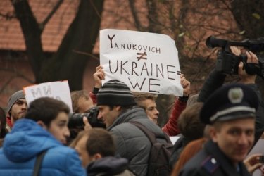 Фото 10 — Львов вышел на евромайдан: как это было (ФОТОРЕПОРТАЖ)