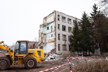 Фото 4 — Відновлення України: ПРООН допомогла Україні розчистити 1 млн тонн завалів після руйнувань