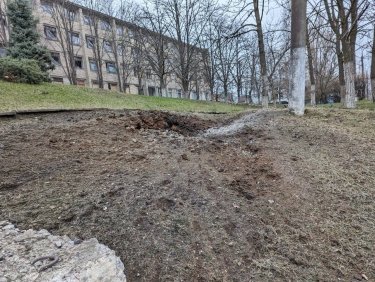 Фото 3 — РФ атаковала Украину дронами: в Херсонской области попали в объект критической инфраструктуры, частично обесточена Одесса