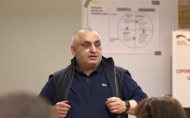 Фото 7 — Украинских военных научили общаться с жителями Донбасса "по гарвардской методике"