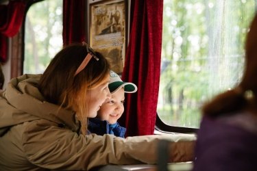 Фото 6 — Київська дитяча залізниця відкрила сезон руху поїздів: графік роботи і ціни на квитки