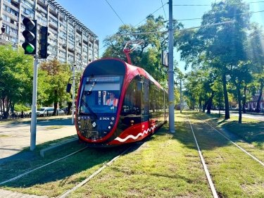 Фото 2 — У Дніпрі оновлять парк громадського транспорту за понад €21 млн