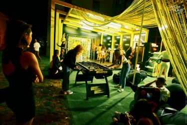 Фото 29 — В этом году было как никогда много зарубежных туристов — Роман Тугашев, "Белые ночи"