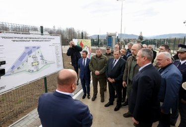 Фото 5 — Вперше з 1998 року: почав працювати збудований з нуля пункт пропуску на кордоні з Румунією