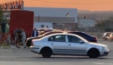 Фото 2 — В Киевской области мужчины устроили стрельбу из-за нехватки мест в цирке (ФОТО)