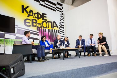 Фото 16 — Книжный Арсенал на выходных:самые яркие дискуссии о бизнесе будущего и саморазвитии (фото)