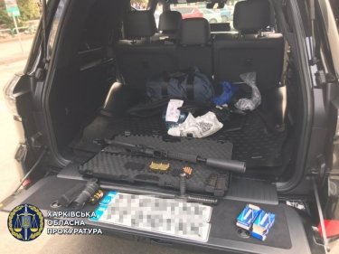 Фото 9 — В Харькове задержали пятерых бандитов, вымогавших у агробизнесмена $700 тысяч (ФОТО)